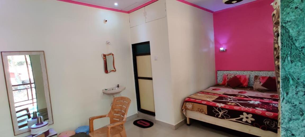 Hotel New Alpha House Matheran Exterior foto